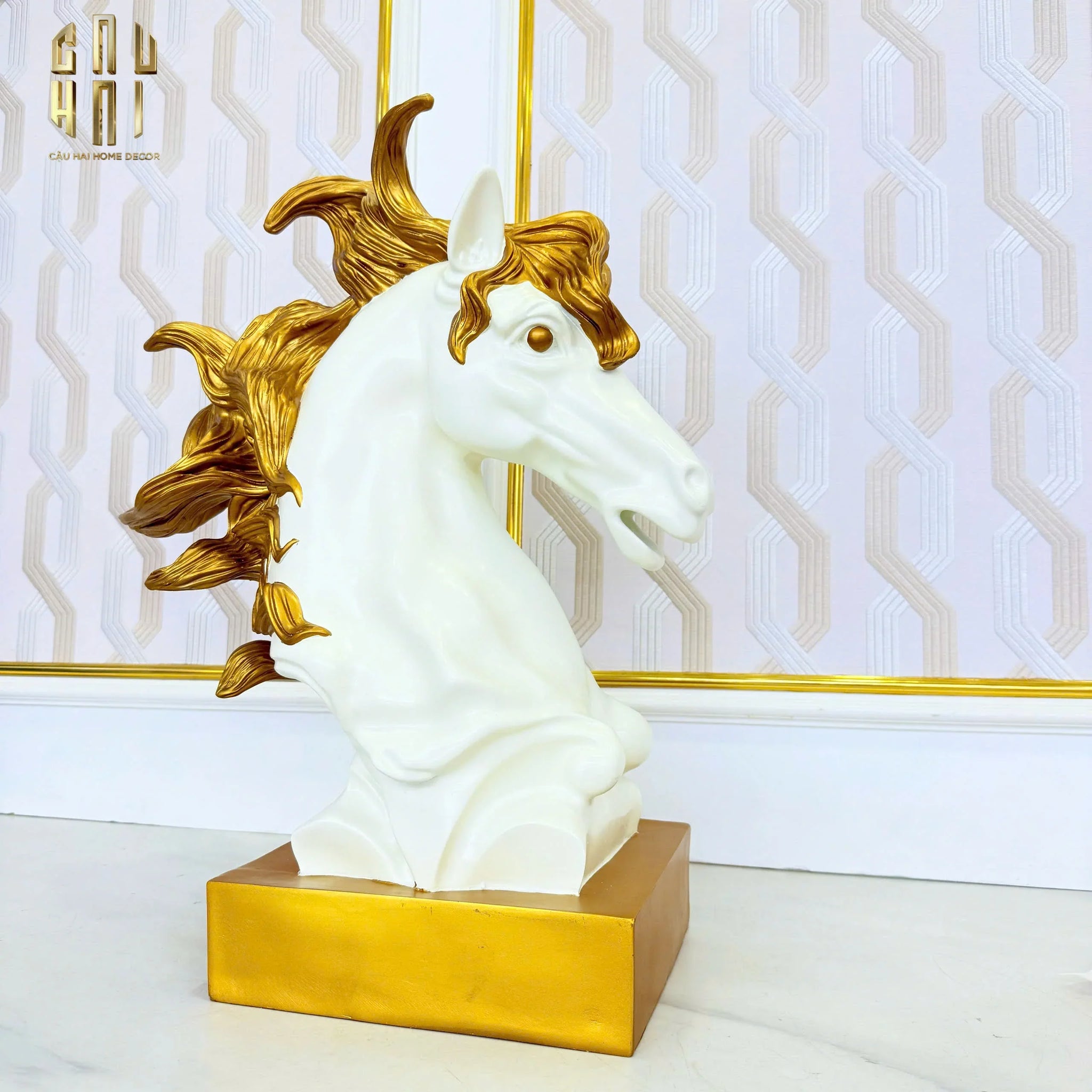 HOME COUTURE - TƯỢNG KIM MÃ CAVALLIERE D'OR-CẬU HAI HOME DECOR