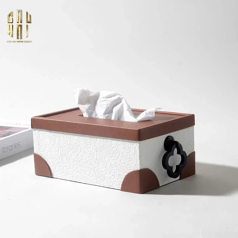 Hộp Khăn Giấy Da Cognac Nouveau Lace Texture Fw25 - CẬU HAI HOME DECOR