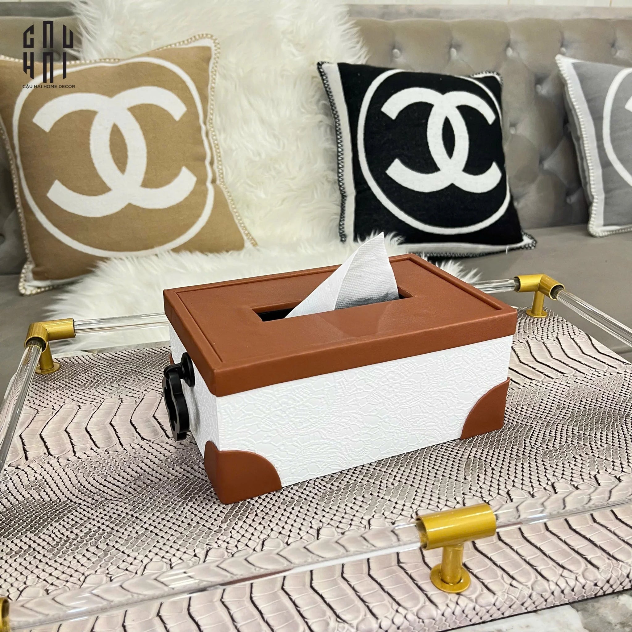 Hộp Khăn Giấy Da Cognac Nouveau Lace Texture Fw25-CẬU HAI HOME DECOR