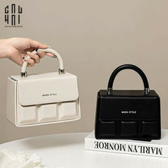 Hộp Khăn Giấy Da Savoir "La Damme Iconique" Lady Bag-CẬU HAI HOME DECOR