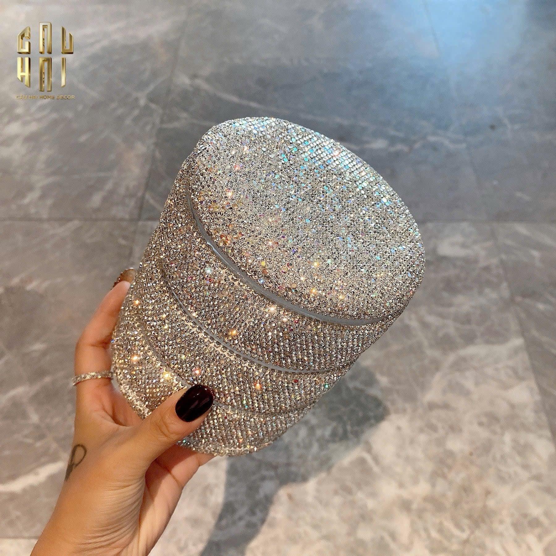 HỘP LƯU TRỮ 4 TẦNG CAROUSEL DIAMOND BLING BLING - CẬU HAI HOME DECOR