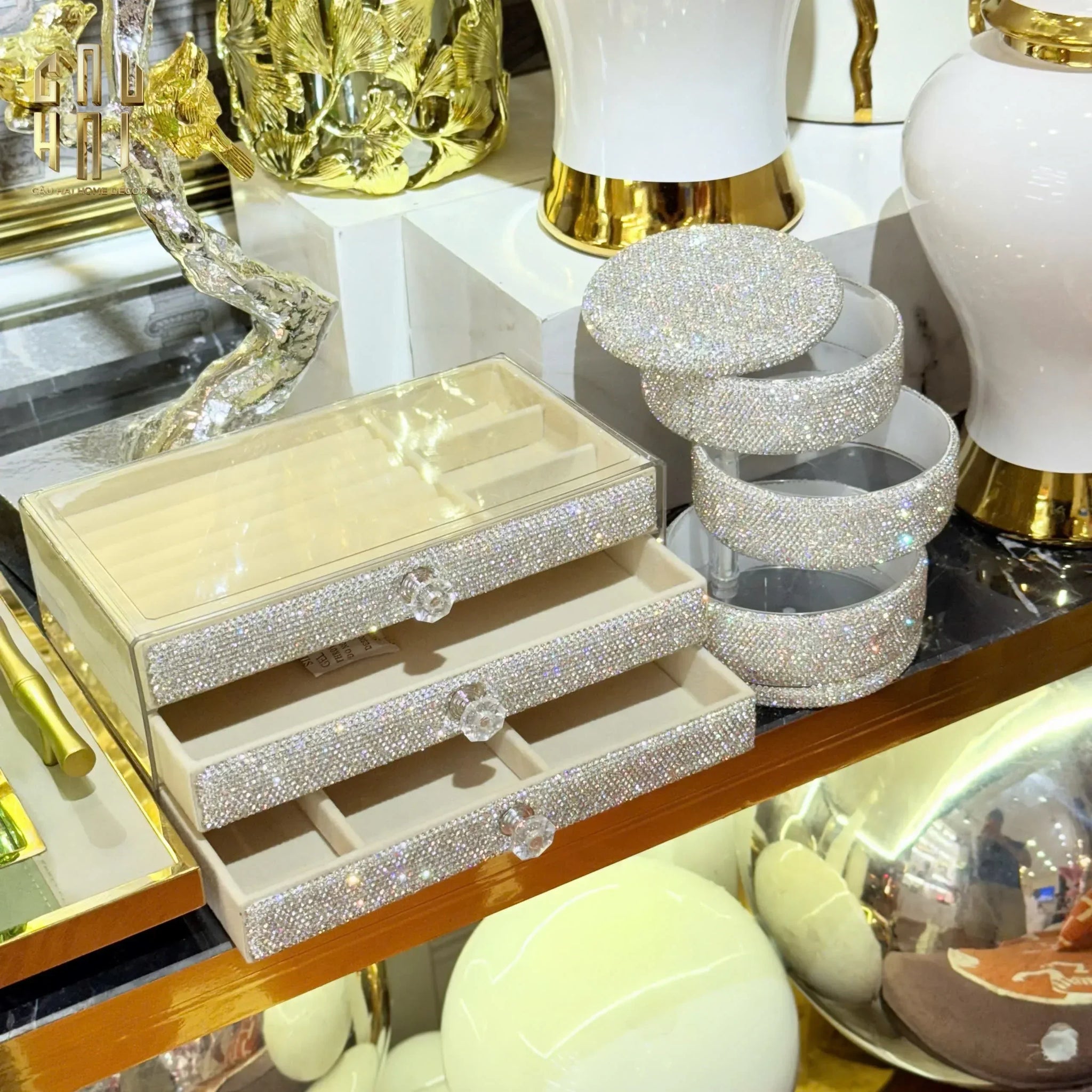 HỘP LƯU TRỮ 4 TẦNG CAROUSEL DIAMOND BLING BLING - CẬU HAI HOME DECOR