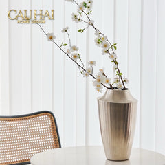 Indira Maison Couture - Bình Hoa Hợp Kim Metalic Platinum Fluted Silhouette Vase 17x6.9x30-CẬU HAI HOME DECOR