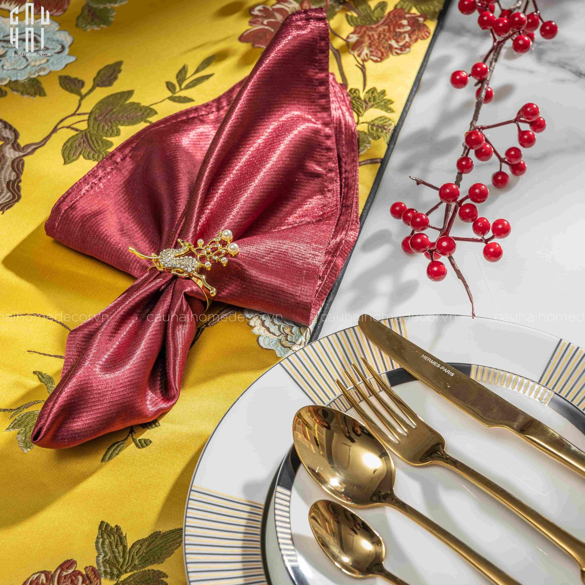 KHĂN ĂN - SILK NAPKIN RED - CẬU HAI HOME DECOR