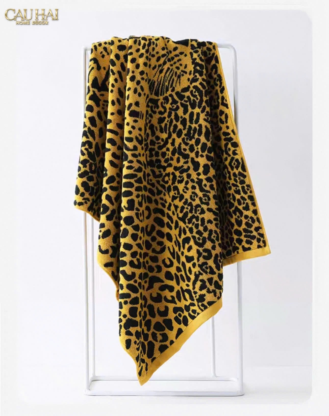KHĂN TẮM 70X140 - LEOPARD PREMIUM BATH TOWEL - CẬU HAI HOME DECOR