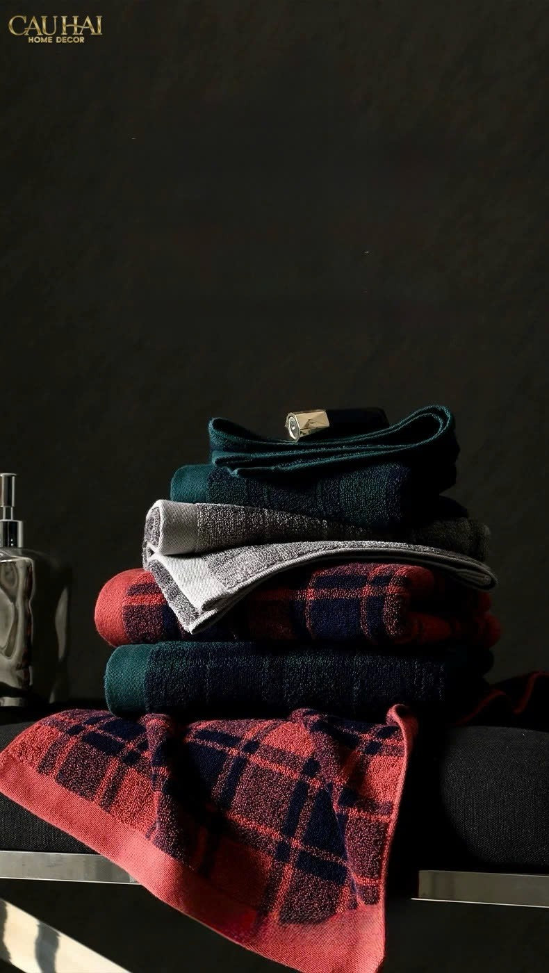 KHĂN TẮM 70X140 - MOTIF À CARREAU PREMIUM BATH TOWEL - CẬU HAI HOME DECOR