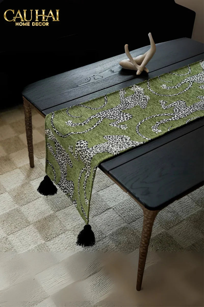 Khăn Trải Bàn - Jarguar Émeraude Sauvage Table Runner 30X240-CẬU HAI HOME DECOR
