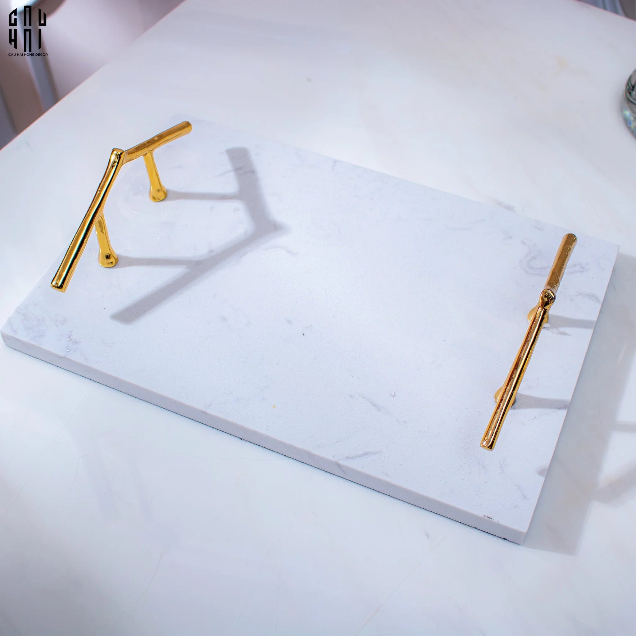 KHAY ĐÁ MARBLE ARROW SS25-CẬU HAI HOME DECOR