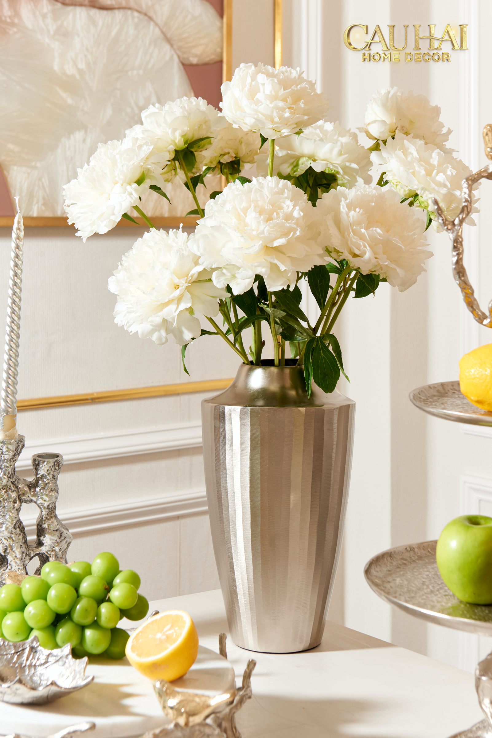 Indira Maison Couture - Bình Hoa Hợp Kim Metalic Platinum Fluted Silhouette Vase 17x6.9x30