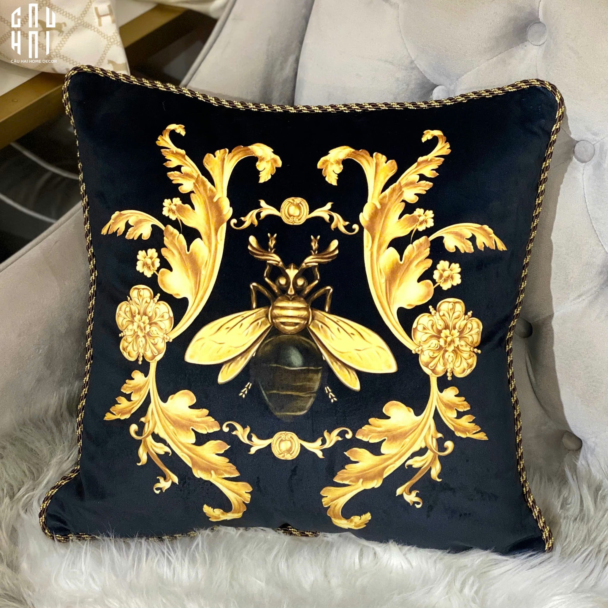 L’ATELIER DU CUSSON - VỎ GỐI SOFA NHUNG LUXURY LEGACY OF QUEEN 45-CẬU HAI HOME DECOR