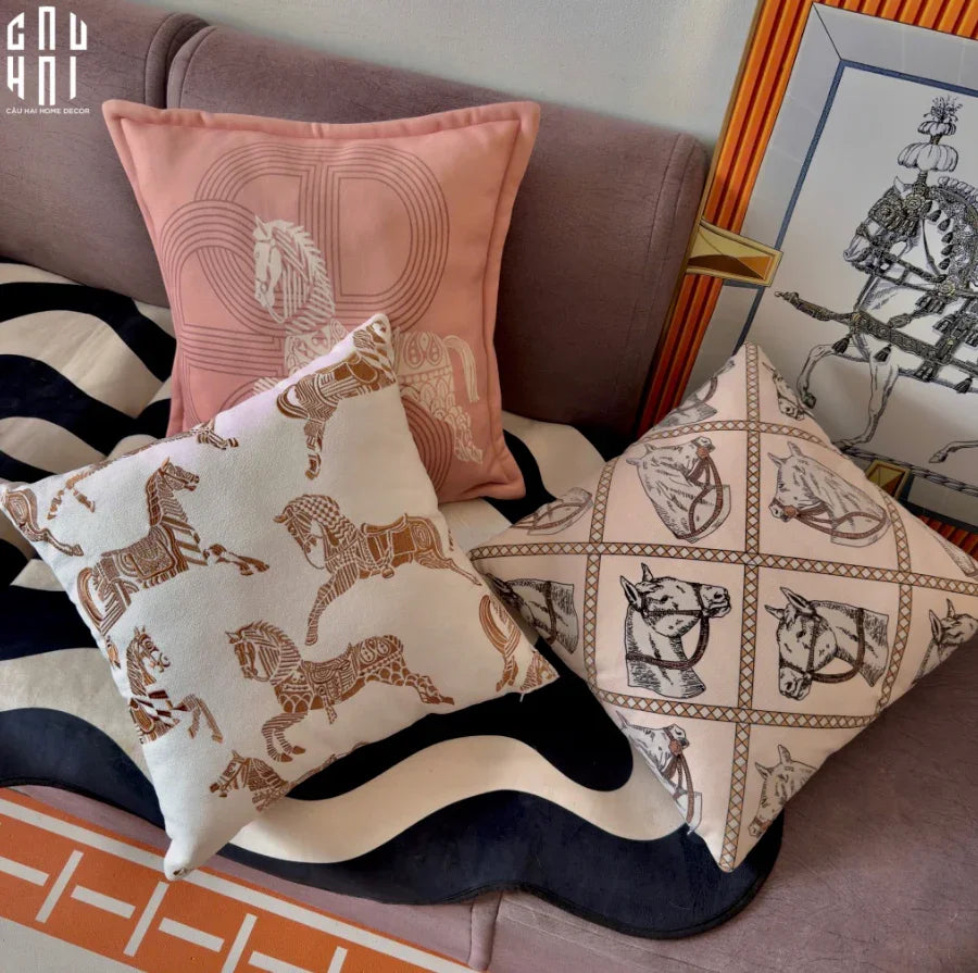 Les Cussins D’Élégance - Vỏ Gối Canvas Équestre Wild Spirit 45-CẬU HAI HOME DECOR