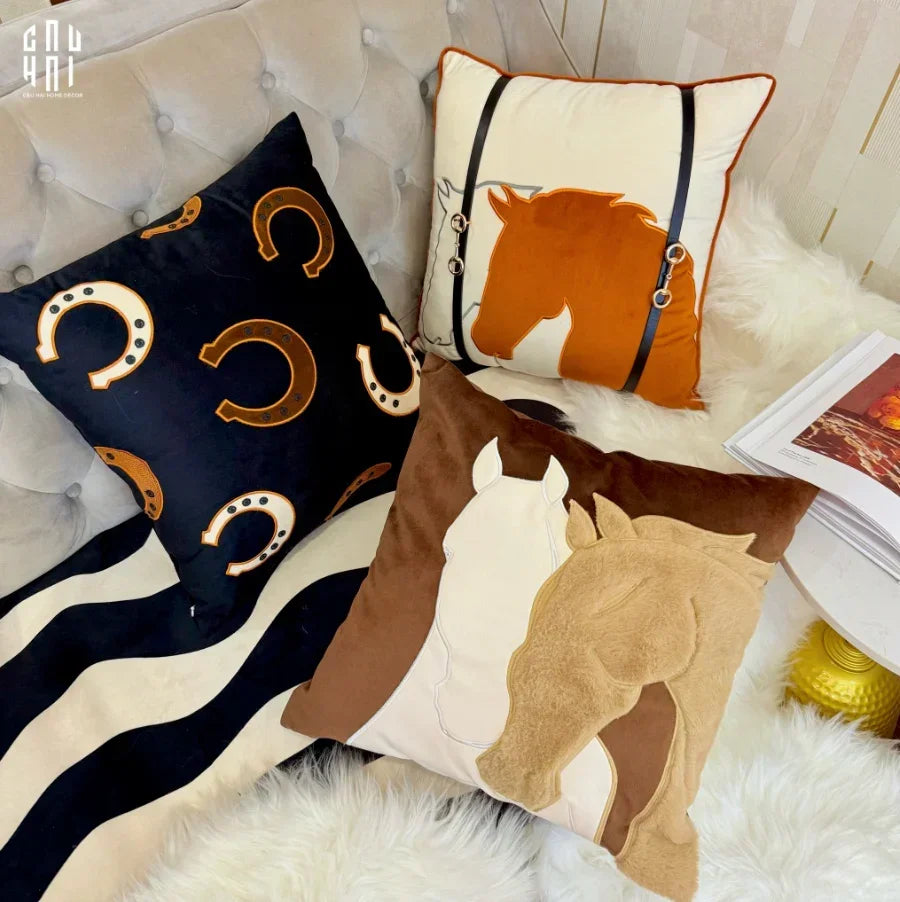 LES CUSSINS D’ÉLÉGANCE - VỎ GỐI NHUNG FORTUNE GALLOP-CẬU HAI HOME DECOR