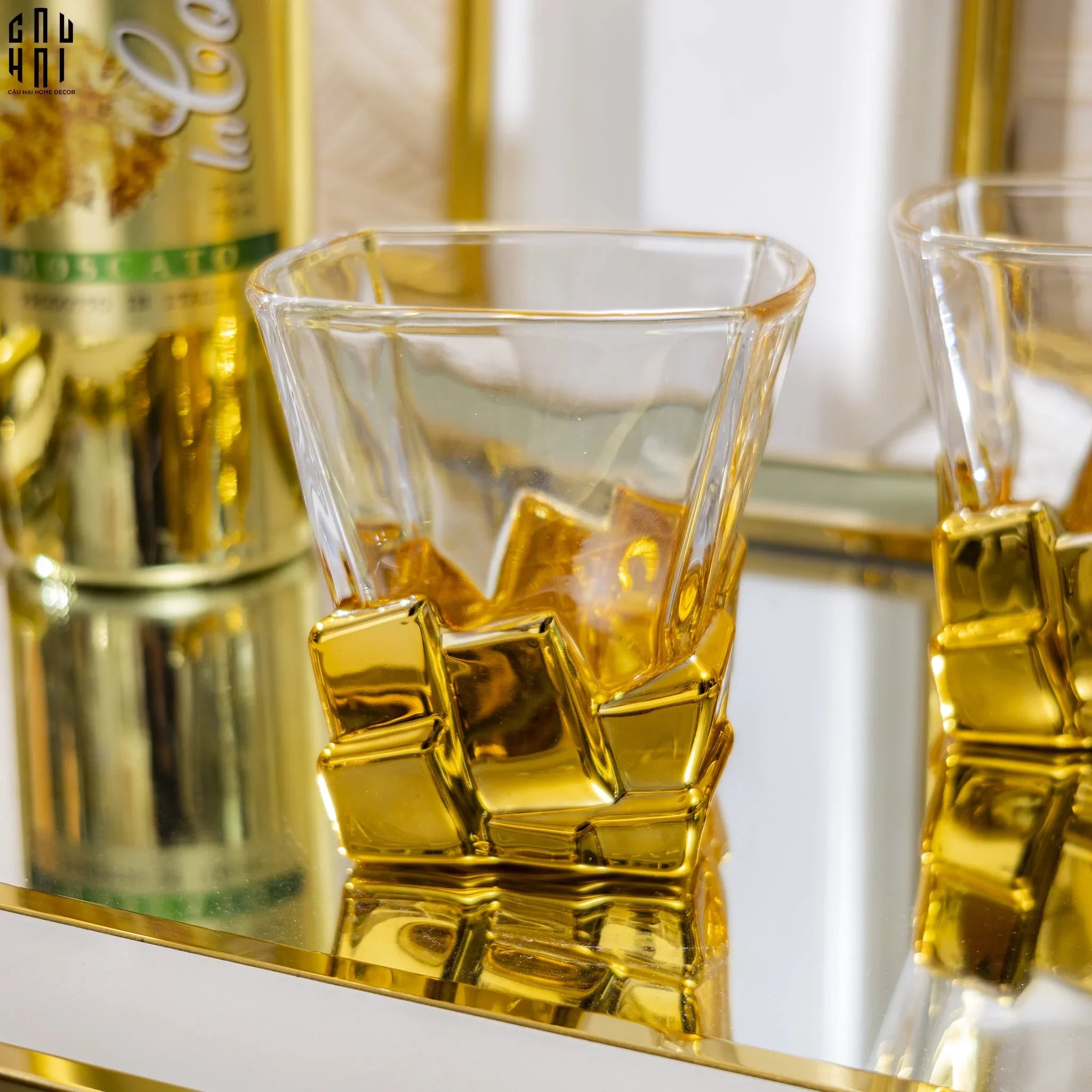 LY THUỶ TINH PIXEL GOLD - SS25 - CẬU HAI HOME DECOR