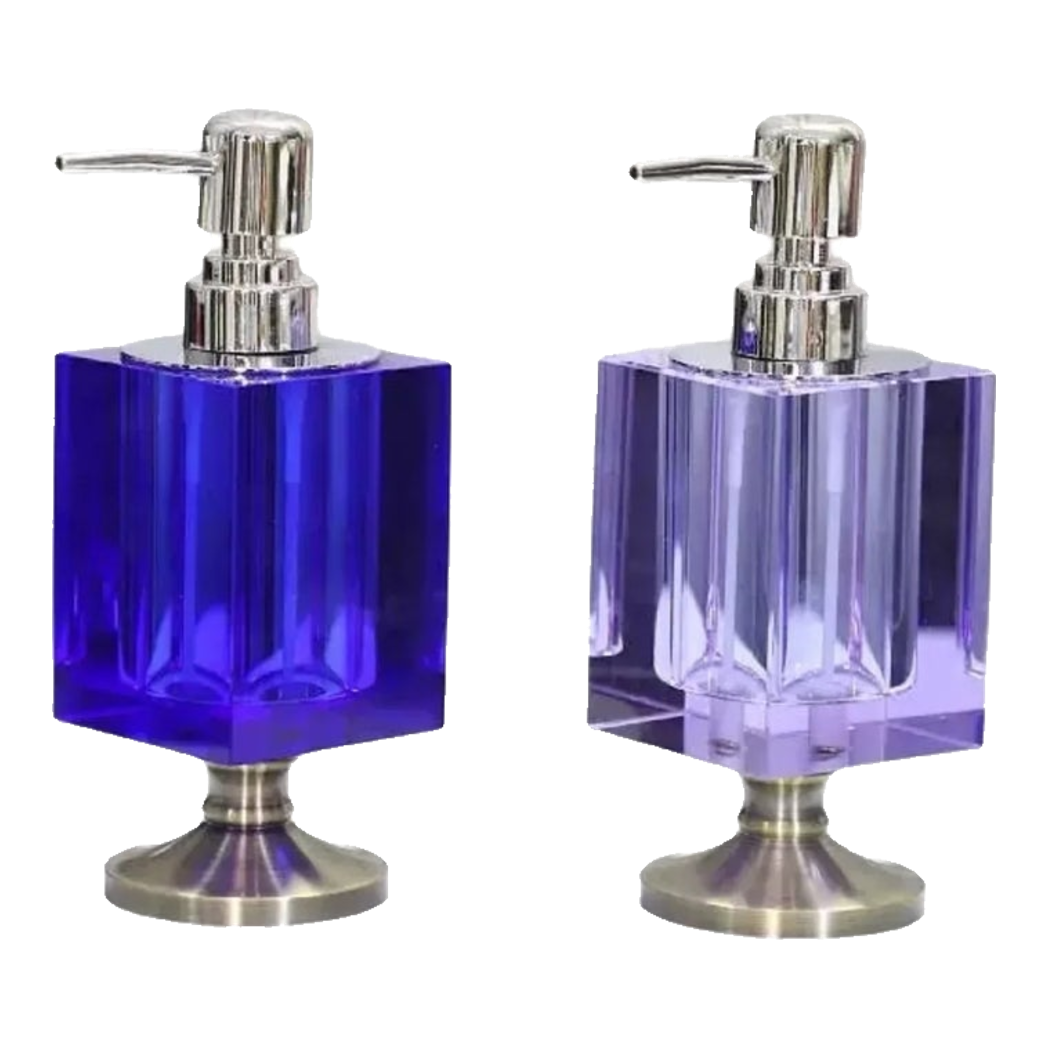 Maison Couture – Chai Kit Lotion Deepsea Blue Cristalleries Cube Impérial Vanities 8.5x7x19.5 220Ml-PHỤ KIỆN NHÀ TẮM-Đối tác tại Trung Quốc theo từng đơn đặt hàng-CẬU HAI HOME DECOR