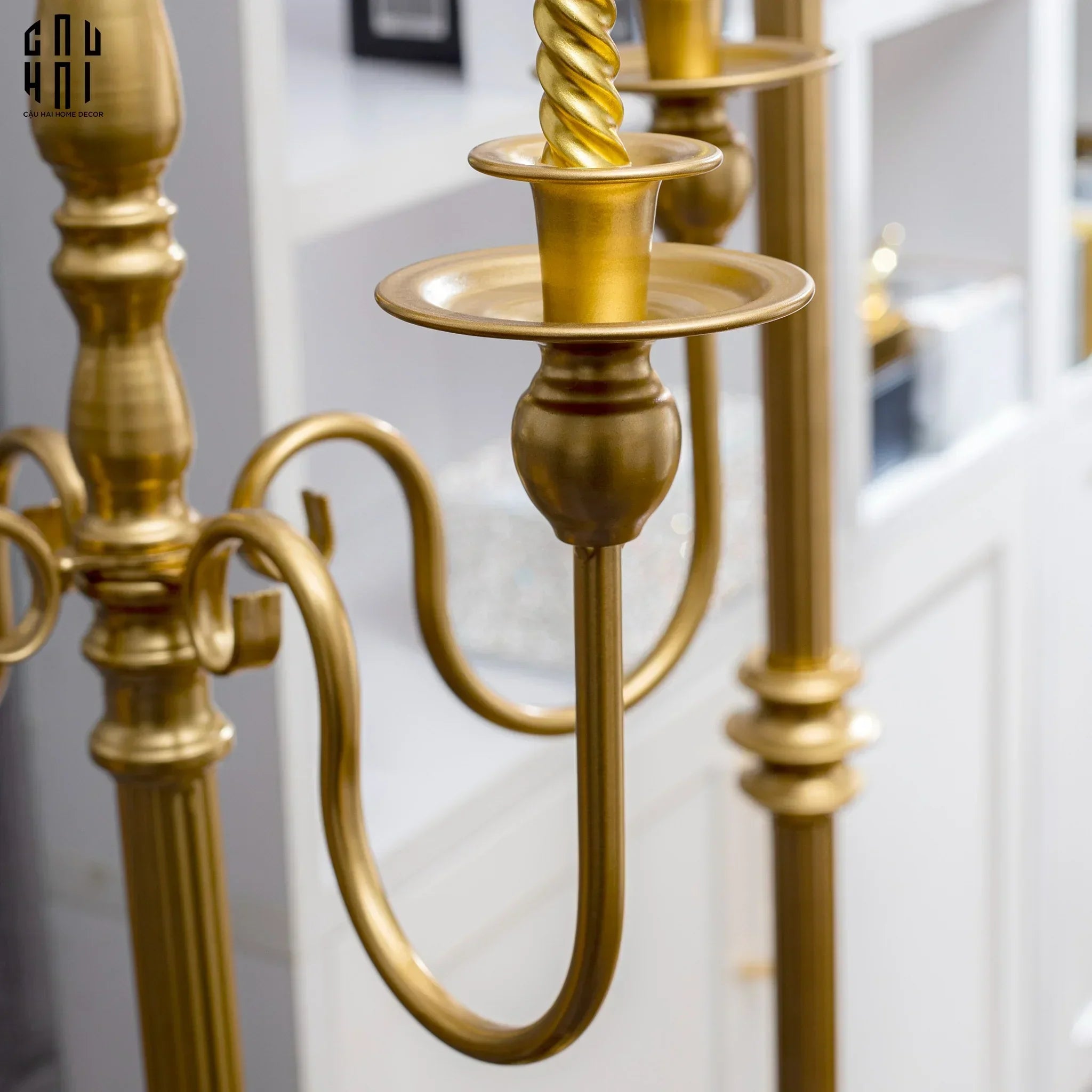 Maison Couture – Đế Nến Sàn Impérial Candelabre Baroque Éclat H122-CẬU HAI HOME DECOR