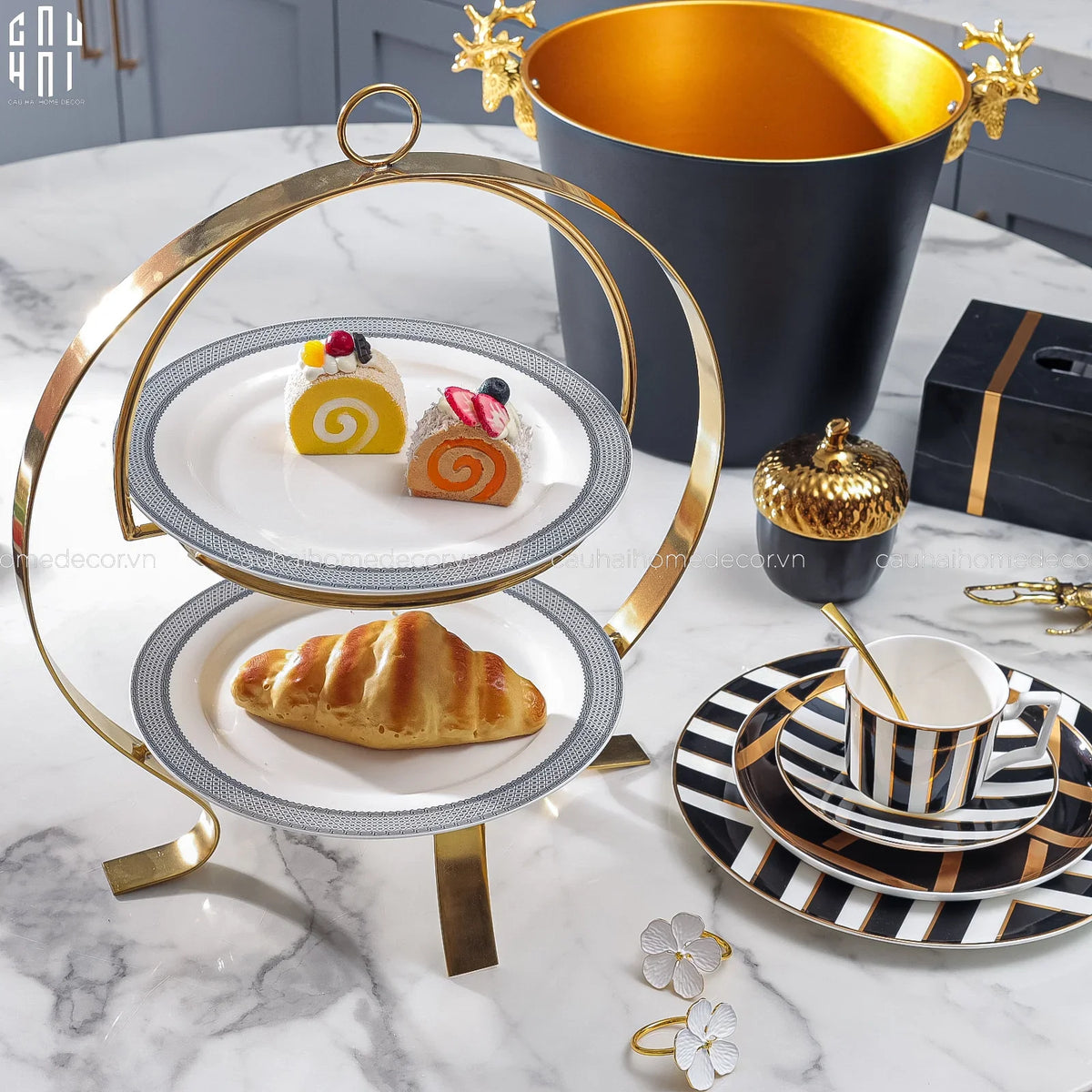 Maison Couture - Đĩa Bánh 2 Tầng Gordon Étagère 37x42-SET CHÉN DĨA-Đối tác tại Trung Quốc theo từng đơn đặt hàng-CẬU HAI HOME DECOR