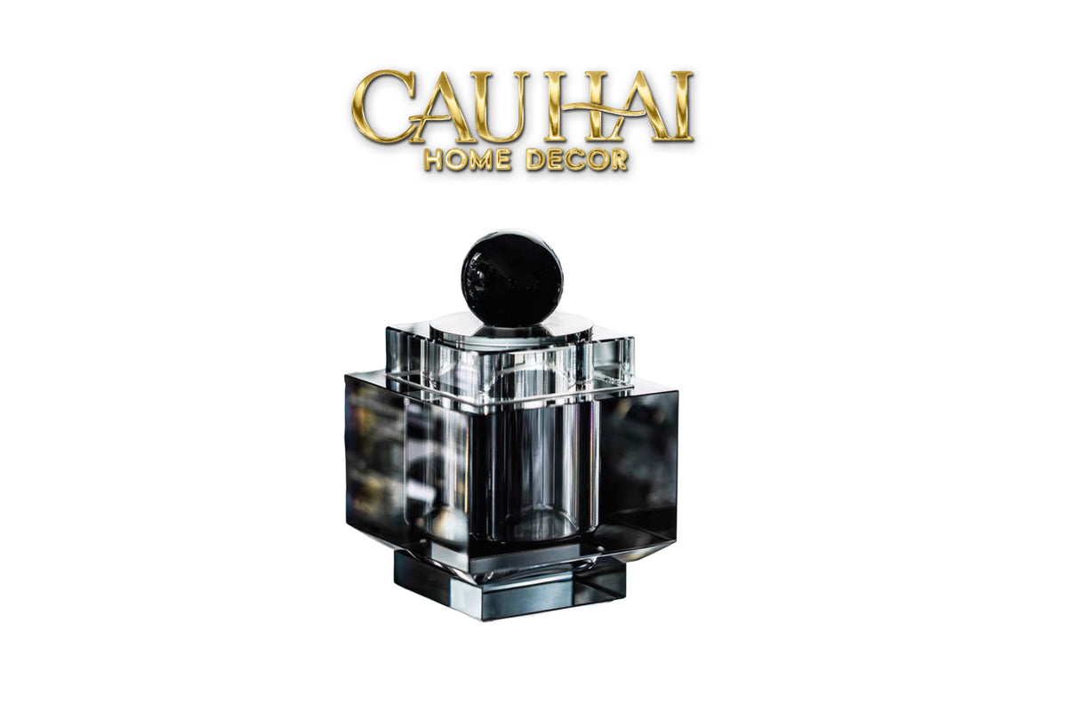Maison Couture - Lọ Tăm Bông Pha Lê - Cristalleries Obsidian Cube - Smoky Vanity Ritual Set 9x14-HŨ TRANG TRÍ-Đối tác tại Trung Quốc theo từng đơn đặt hàng-CẬU HAI HOME DECOR