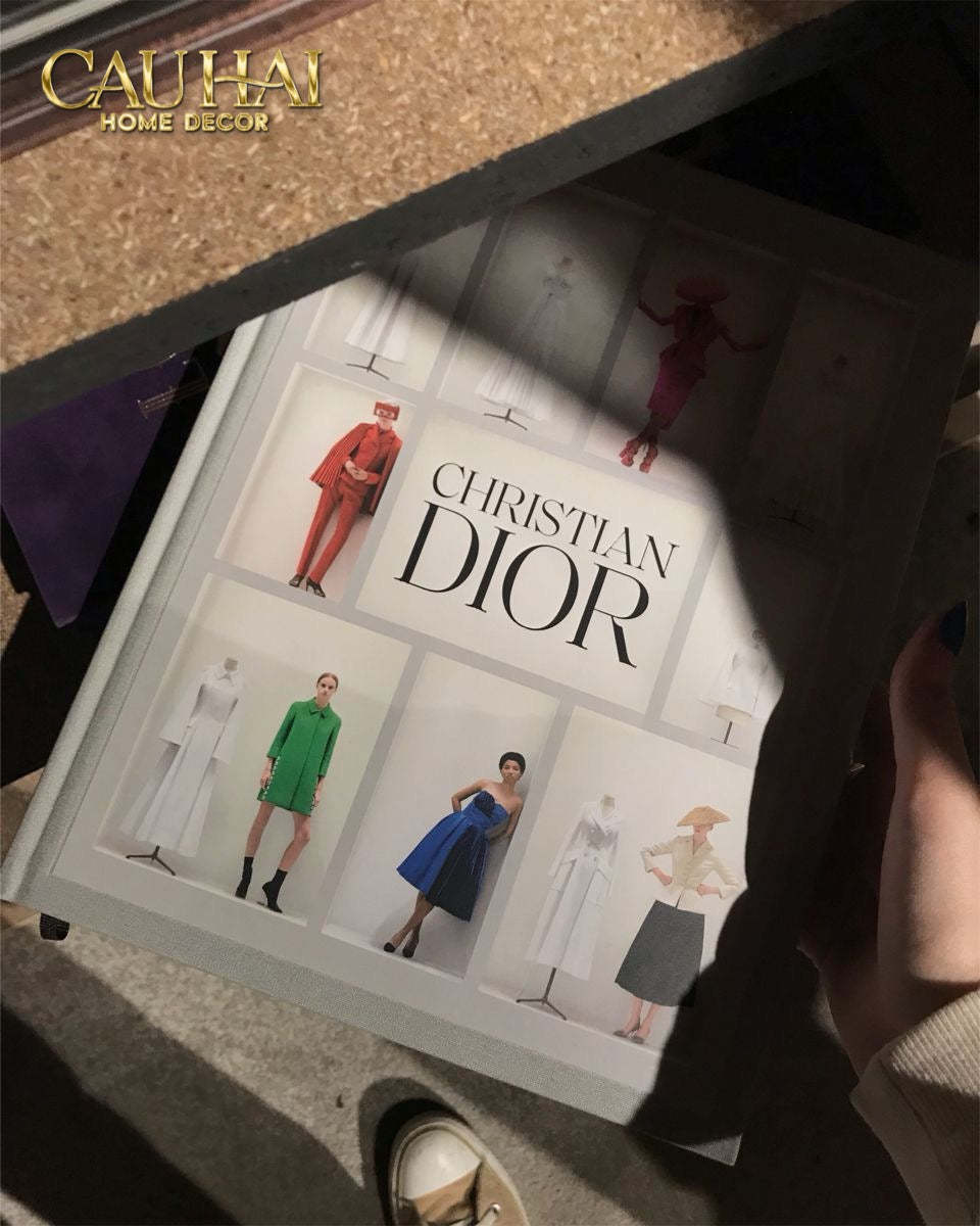 Maison Couture - Sách Fashion Runway D.O Atelier 226 pages 22.9x30.1-CẬU HAI HOME DECOR