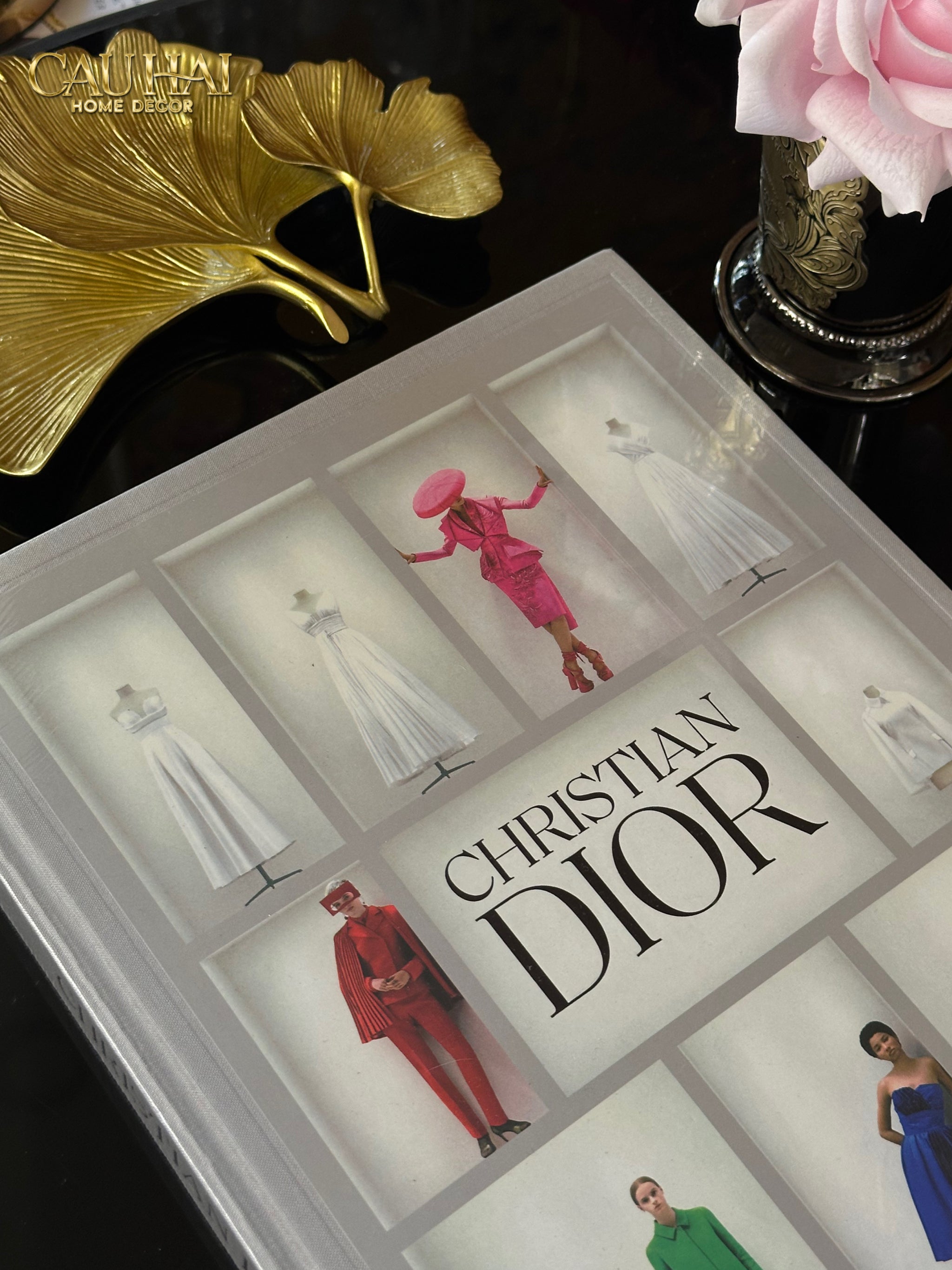 Maison Couture - Sách Fashion Runway D.O Atelier 226 pages 22.9x30.1-CẬU HAI HOME DECOR