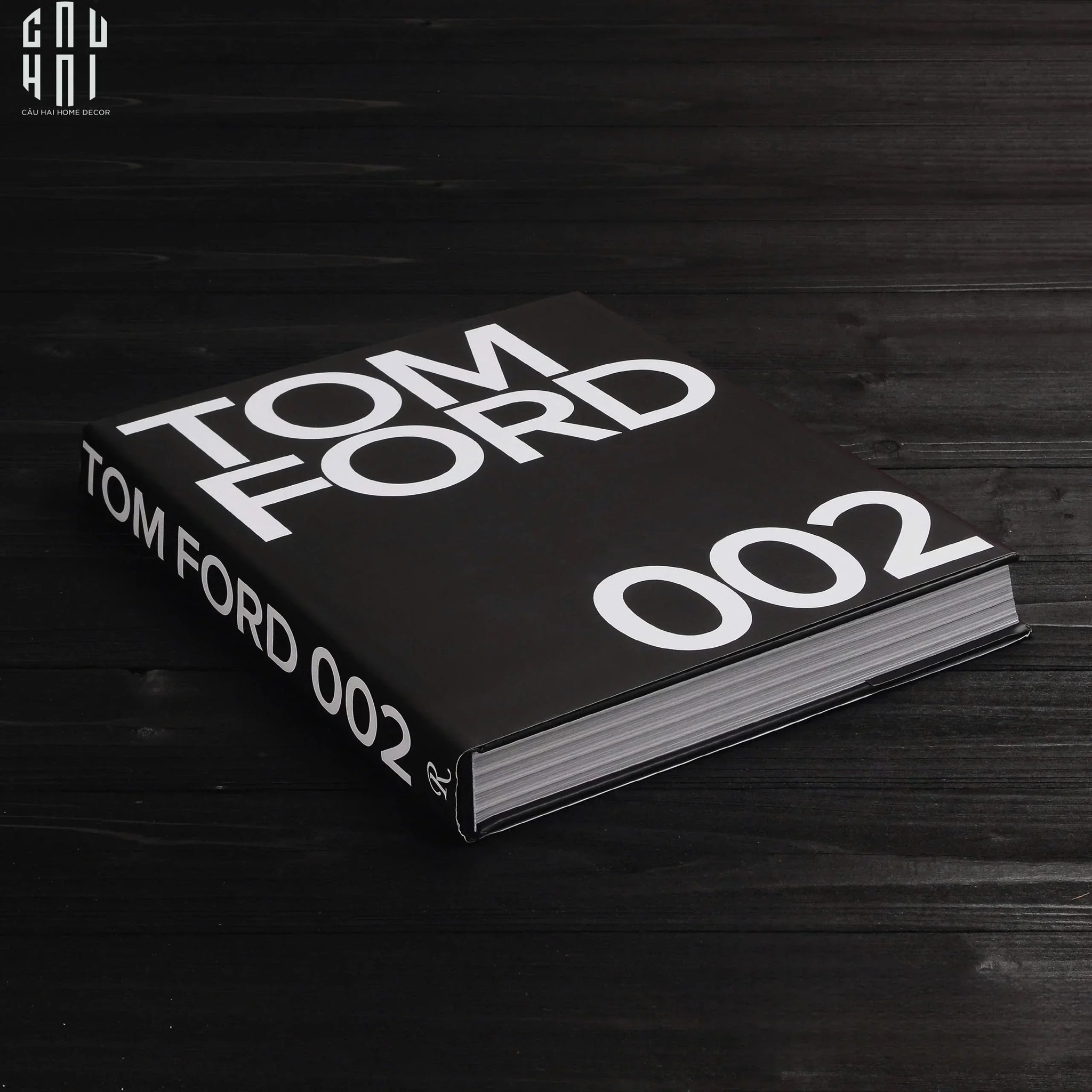 Maison Couture - Sách Fashion Runway Tom Ford 002 - Noir / Blanc / Gris-CẬU HAI HOME DECOR