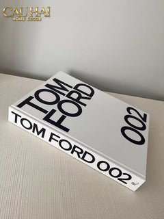 Maison Couture - Sách Fashion Runway Tom Ford 002 - Noir / Blanc / Gris-CẬU HAI HOME DECOR