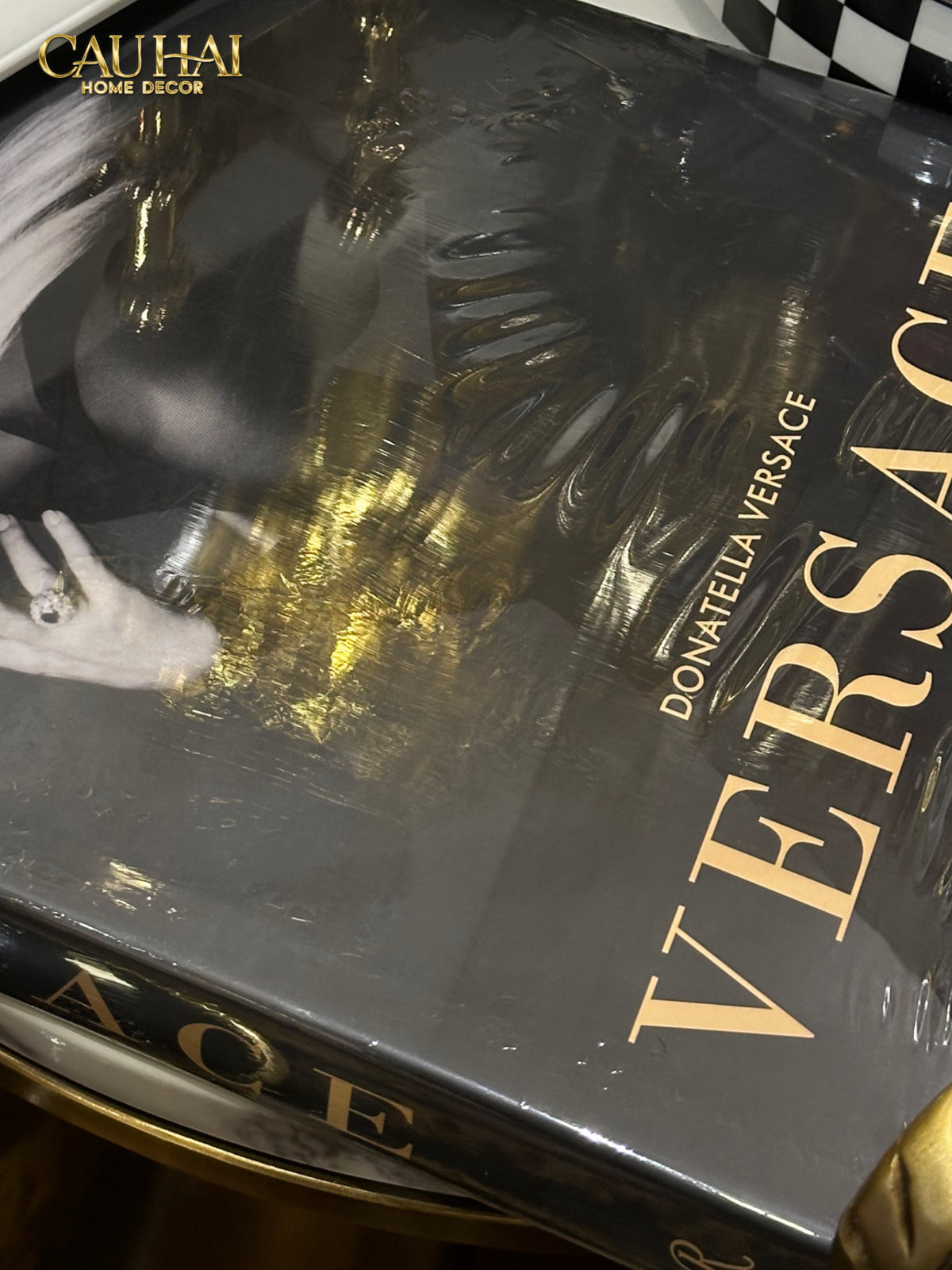 Maison Couture -Sách Fashion Runway Versace 24x30-SÁCH TRANG TRÍ-Đối tác tại Trung Quốc theo từng đơn đặt hàng-CẬU HAI HOME DECOR