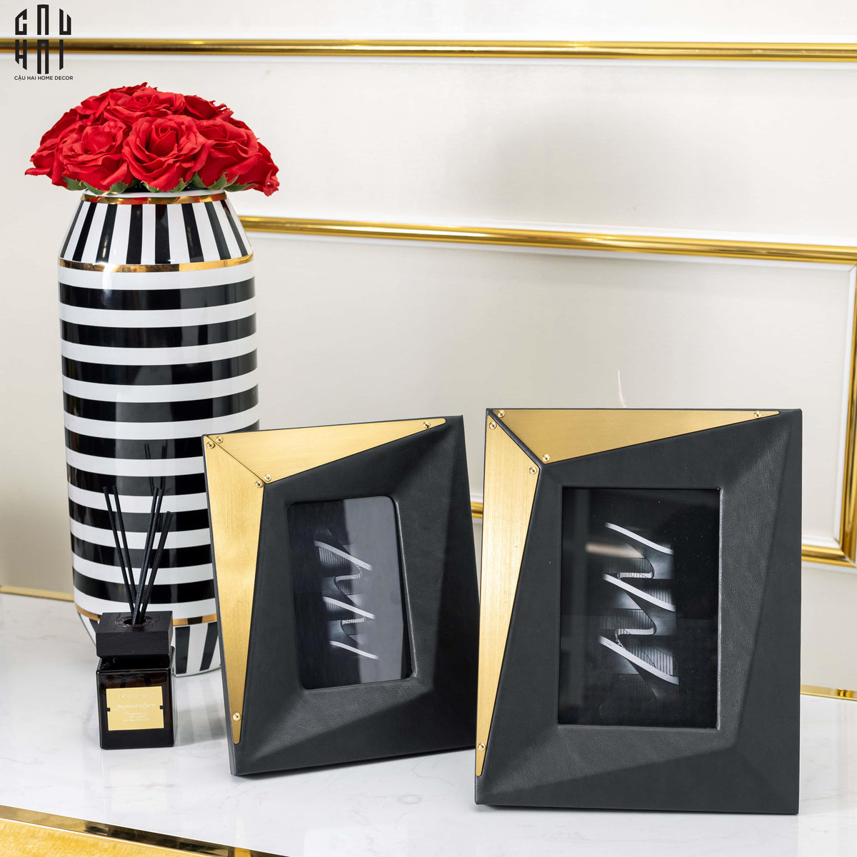 Maison Couture - Set 2 Khung Ảnh Da Savoir Faire Diamant Facetté Leather Frame-KHUNG ẢNH-Đối tác tại Trung Quốc theo từng đơn đặt hàng-CẬU HAI HOME DECOR