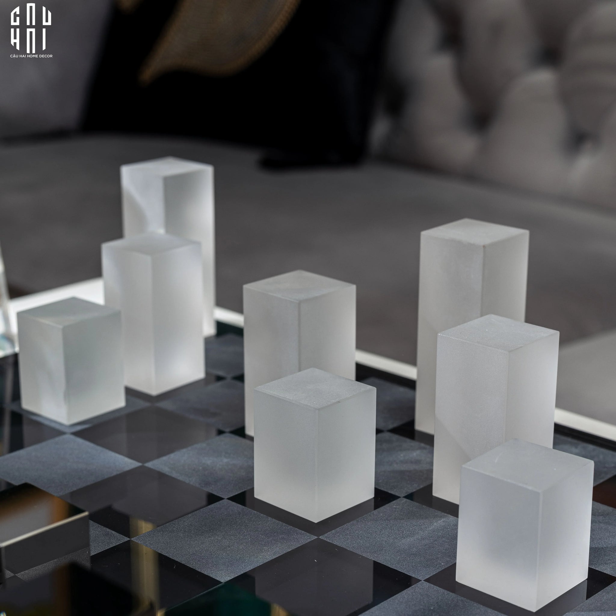 Maison Couture - Tượng Bộ Bàn Cờ Pha Lê Majestic Cristalleries Chess 37x37x9-CẬU HAI HOME DECOR