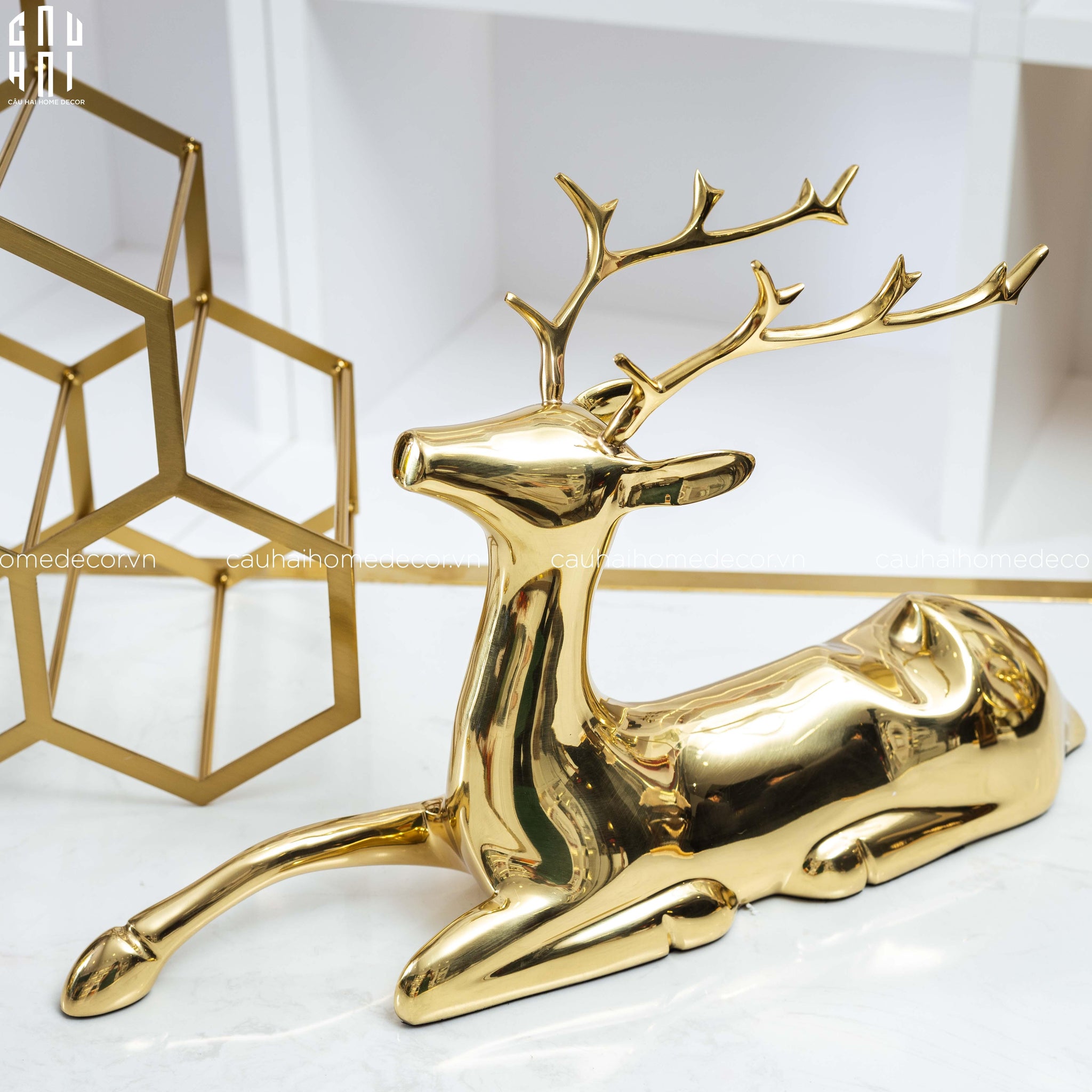 Maison Couture - Tượng Đế Đỡ Rượu Hươu Đồng Brasson Premium Wine Holder - Mythical Goddess Elk Ss25-CẬU HAI HOME DECOR