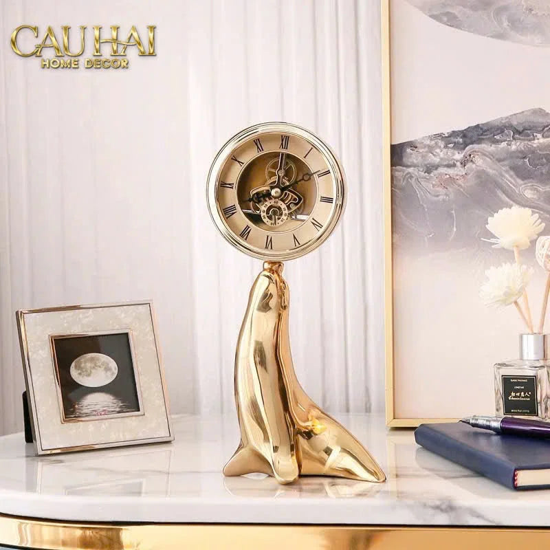 Maison Couture - Tượng Hải Cẩu Nâng Đồng Hồ Golden Guardian Seal TimeKeeper H25.5-CẬU HAI HOME DECOR