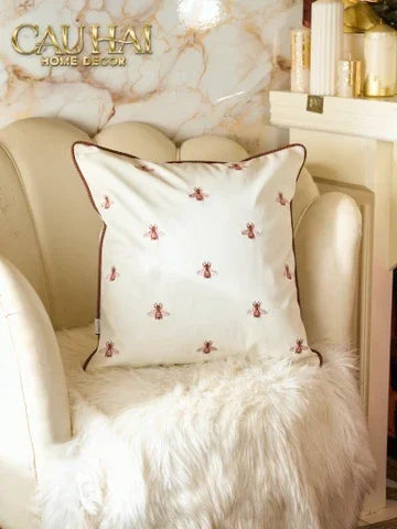 Maison Couture - Vỏ Gối Da Fuchsia Sparkle Bee L’Abeille 45-CẬU HAI HOME DECOR