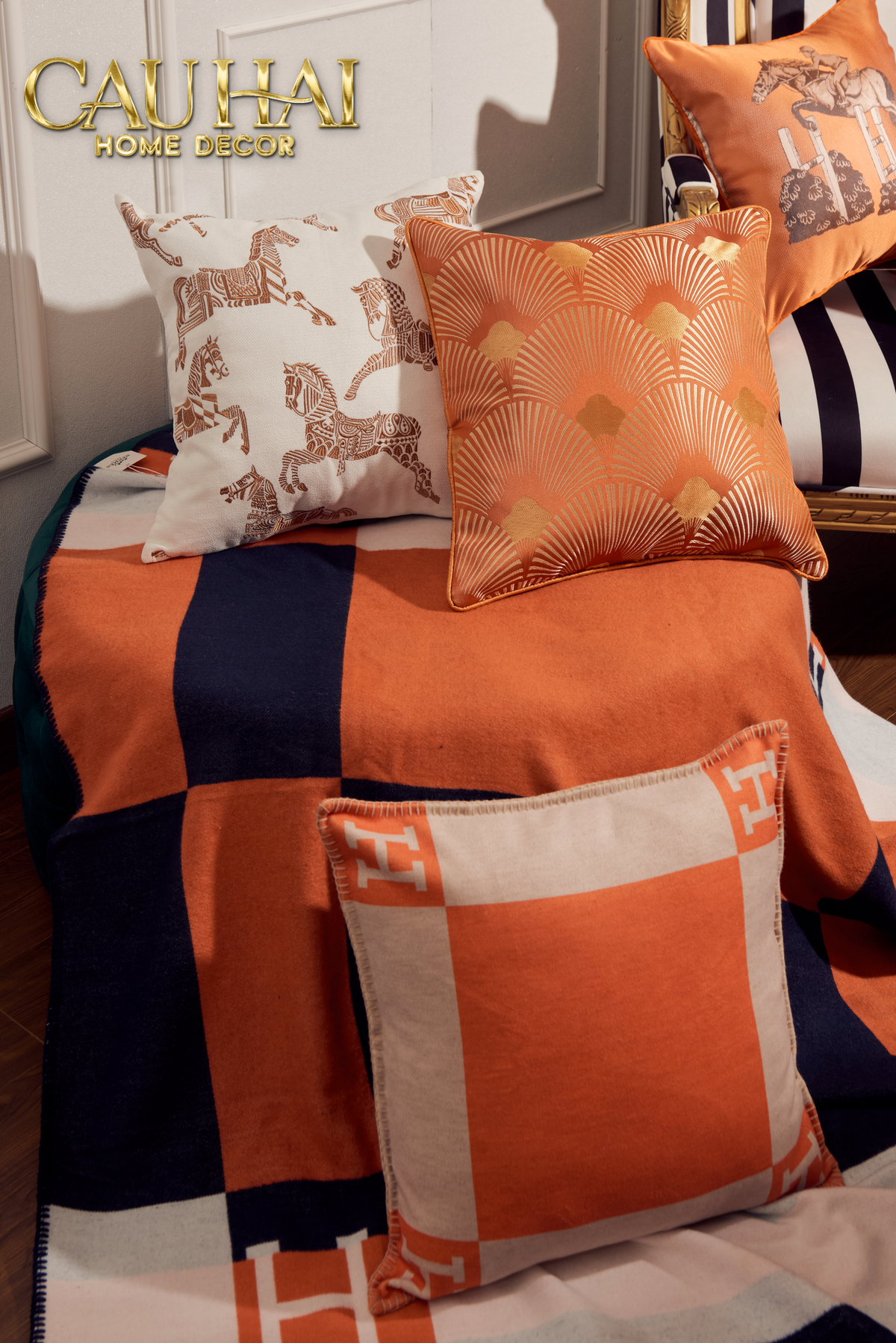 Maison Couture - Vỏ Gối Len Merinos Cashmere Signature Carré H Class 45 - Taupe Orange H-VỎ GỐI-Đối tác tại Trung Quốc theo từng đơn đặt hàng-CẬU HAI HOME DECOR