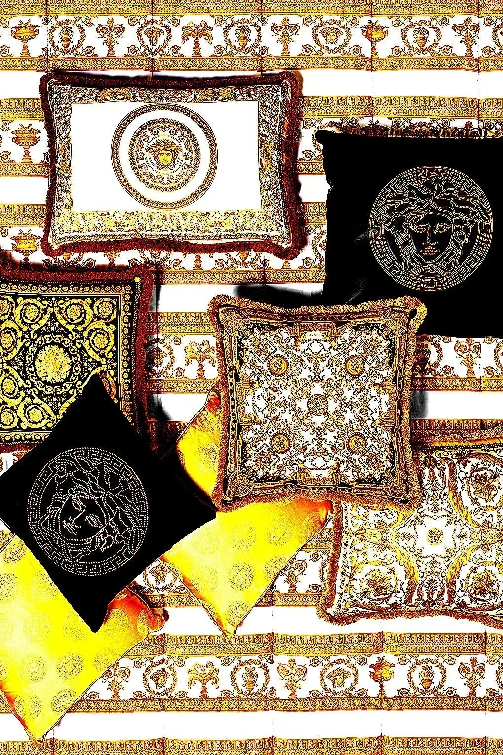 Maison Couture - Vỏ Gối Nhung Chenille Medusa V Class - Crete de Fleur - Vermilion Royale 45-CẬU HAI HOME DECOR