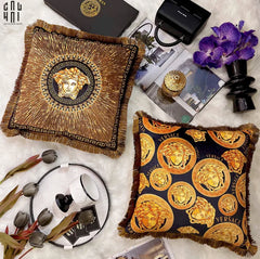 Maison Couture - Vỏ Gối Nhung Chenille V Class Medusa Medallion Coin Amplified 45.-CẬU HAI HOME DECOR