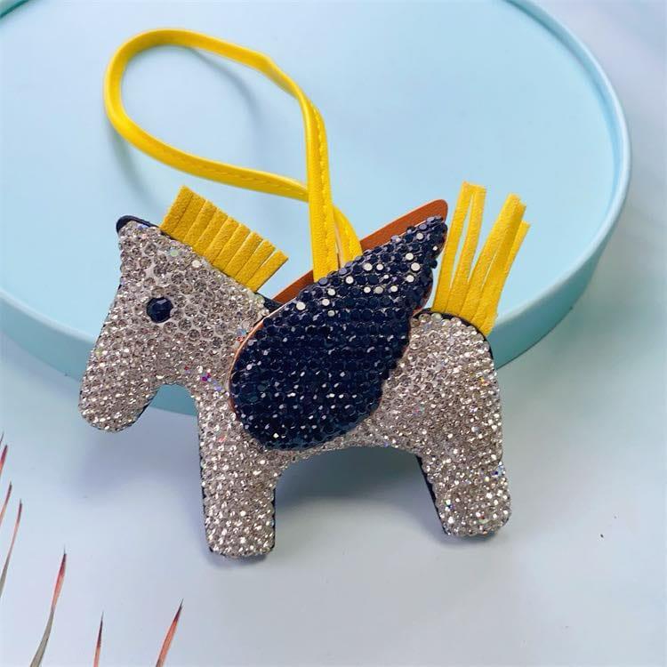 Móc Khoá - Charm Đeo Túi Helios Chariot - Đính Đá Night-CẬU HAI HOME DECOR