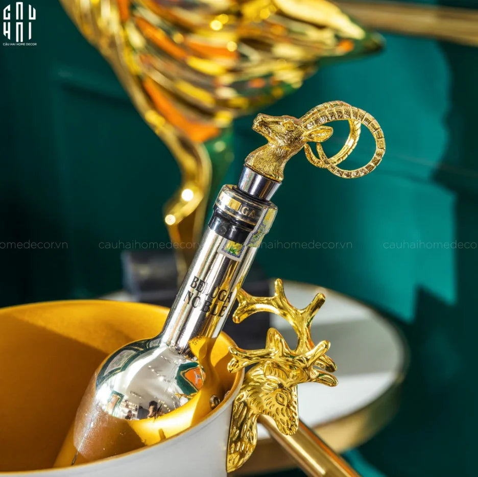 NÚT ĐẬY VANG - GOLDEN ANTELOPE WINE STOPPER SS30 - CẬU HAI HOME DECOR