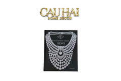 Sách Fashion Runway Van Cleef & Arpels Gems. 24.5x29.5x3.5-SÁCH TRANG TRÍ-CẬU HAI HOME DECOR