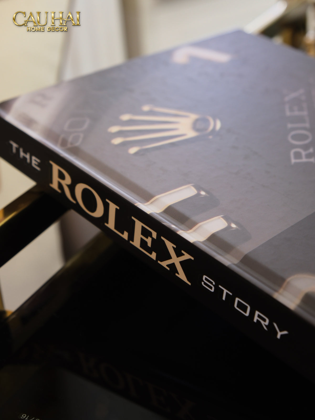 Sách The Rolex Story - OYSTER PERPETUAL DATEUST-Sách Couture-CẬU HAI HOME DECOR-CẬU HAI HOME DECOR