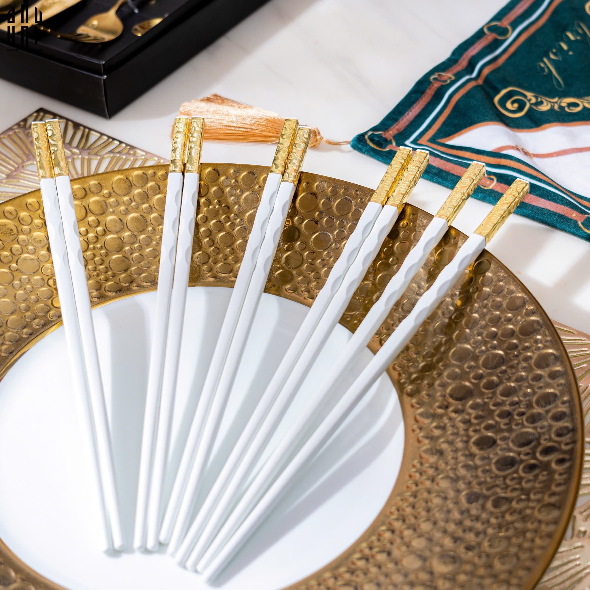 SET 10 ĐÔI ĐŨA AMBER WHITE - CẬU HAI HOME DECOR