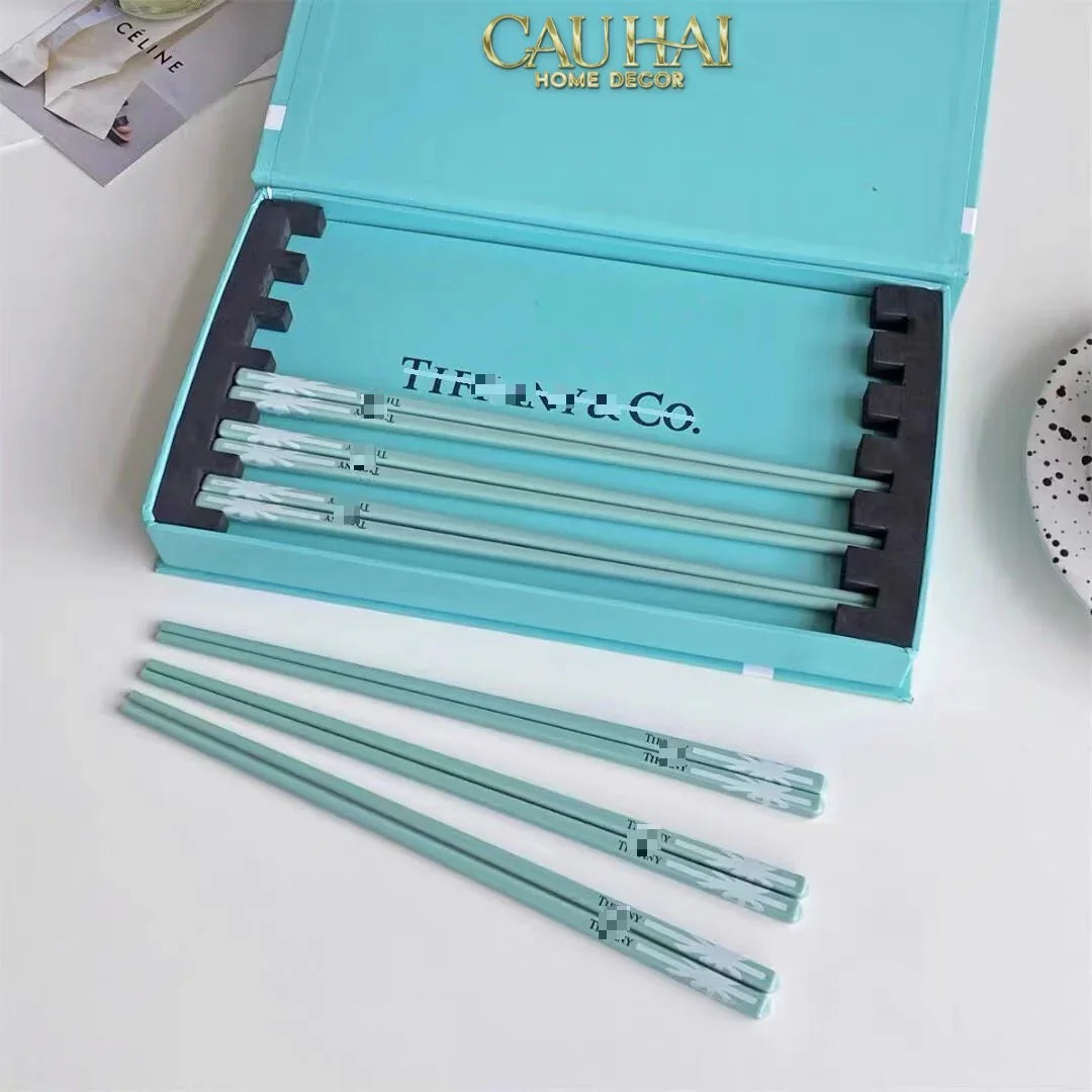 Set 10 Đôi Đũa Sứ Tiffany Fancy Club Porcelain Chopsticks Giftbox-Dinner Cutlery Set Dao Muỗng Nĩa-Đối tác tại Trung Quốc theo từng đơn đặt hàng-CẬU HAI HOME DECOR