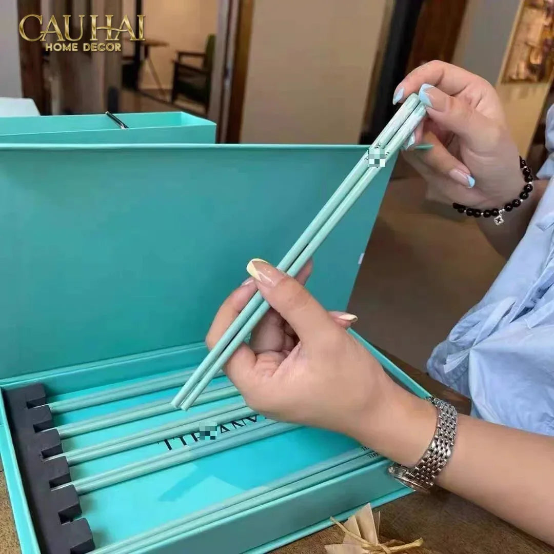 Set 10 Đôi Đũa Sứ Tiffany Fancy Club Porcelain Chopsticks Giftbox-CẬU HAI HOME DECOR