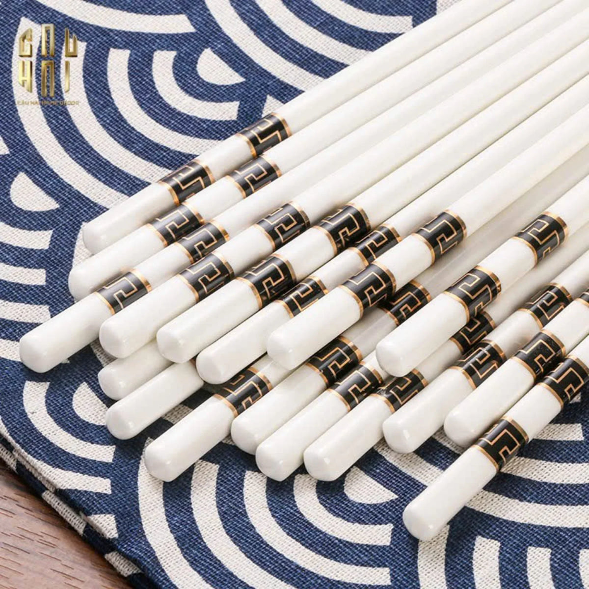 Set 10 Đôi Đũa Sứ V Class Black Greek Key Atélier Porcelain Chopsticks-Dinner Cutlery Set Dao Muỗng Nĩa-Đối tác tại Trung Quốc theo từng đơn đặt hàng-CẬU HAI HOME DECOR