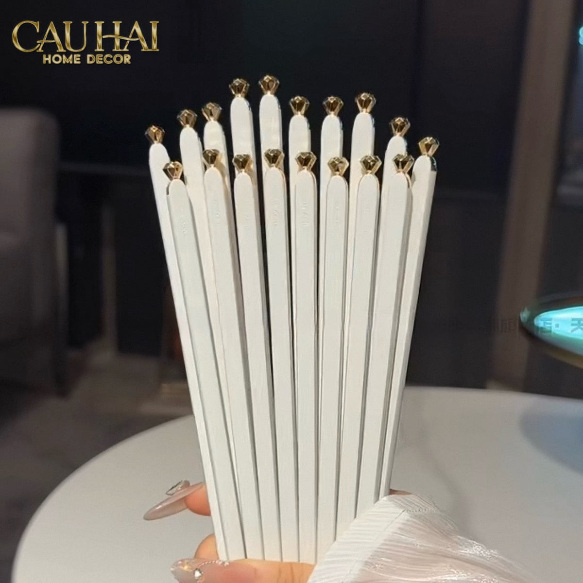 Set 5 Đôi Đũa Sợi Thuỷ Tinh - Diamond Gold Antibacterial Chopsticks 24cm-Dinner Cutlery Set Dao Muỗng Nĩa-Đối tác tại Trung Quốc theo từng đơn đặt hàng-CẬU HAI HOME DECOR