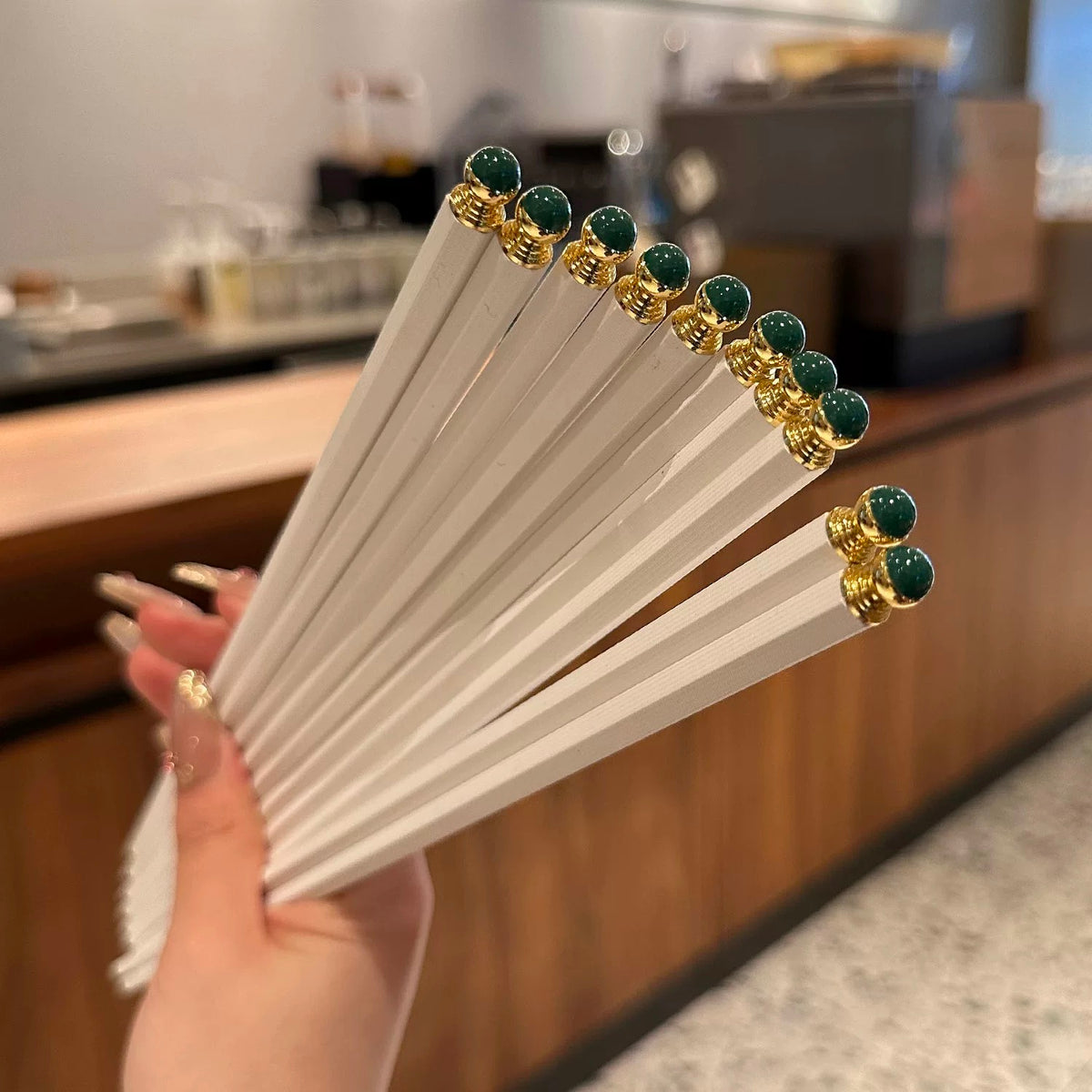 Set 5 Đôi Đũa Sợi Thuỷ Tinh Golden Jade PET Chopsticks 27cm-Dinner Cutlery Set Dao Muỗng Nĩa-Đối tác tại Trung Quốc theo từng đơn đặt hàng-CẬU HAI HOME DECOR