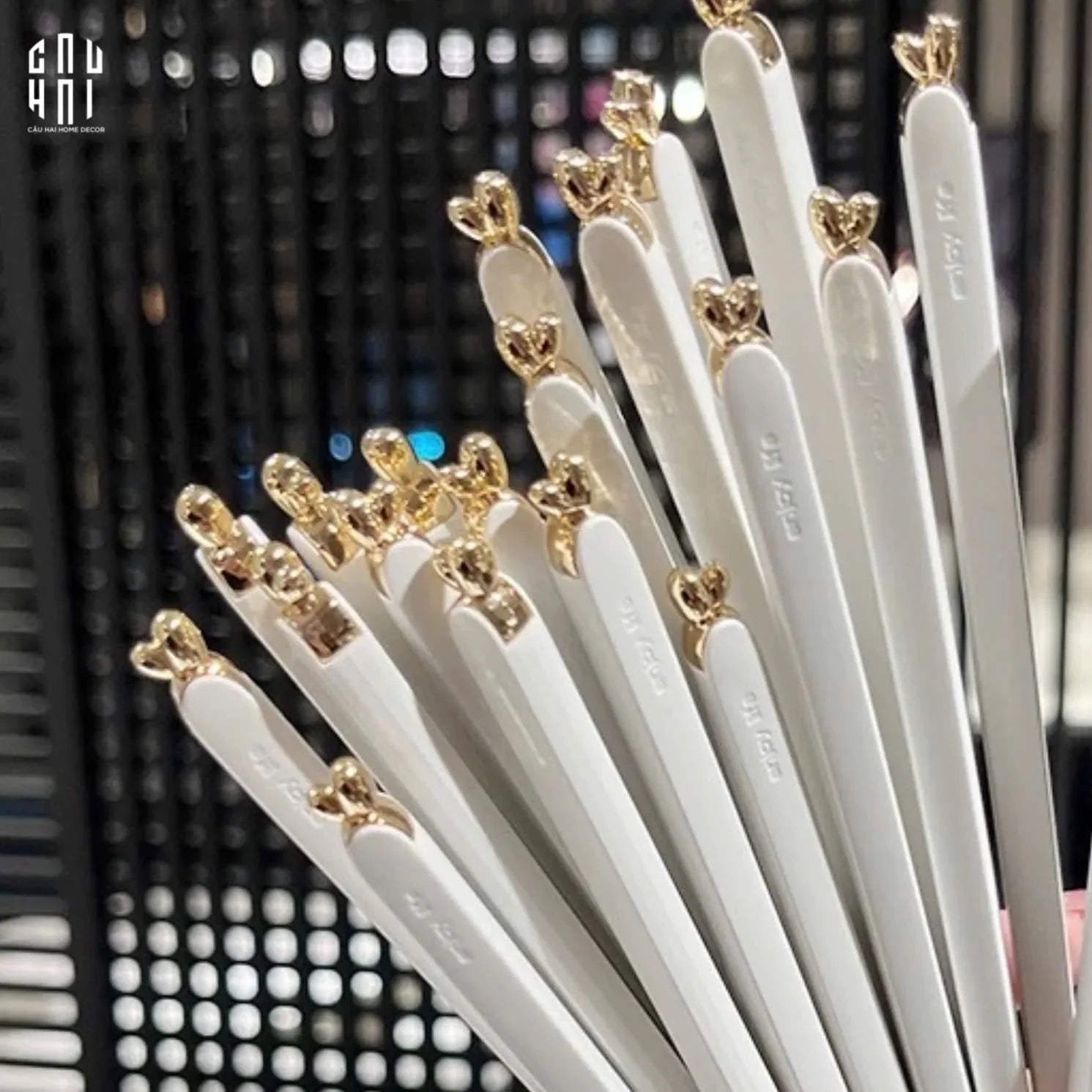 Set 5 Đôi Đũa Sợi Thuỷ Tinh - Love Heart Antibacterial Chopsticks 24cm-CẬU HAI HOME DECOR