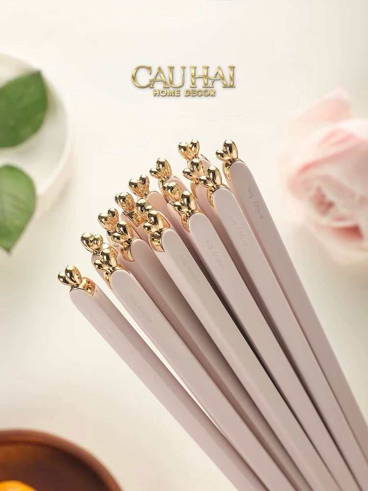 Set 5 Đôi Đũa Sợi Thuỷ Tinh - Love Heart Antibacterial Chopsticks 24cm-CẬU HAI HOME DECOR