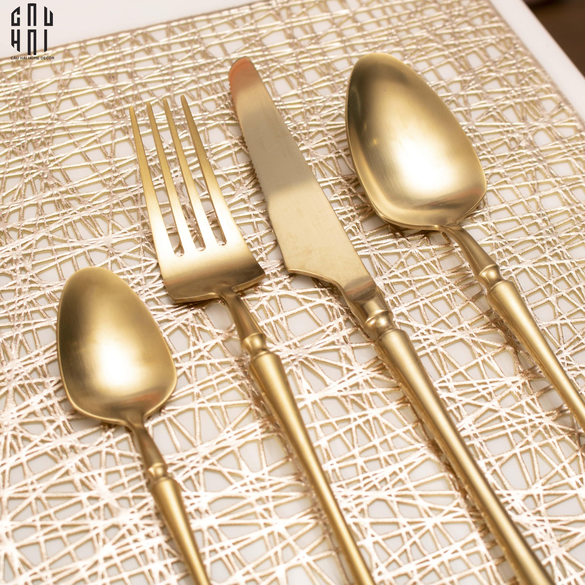 Set Dao Muỗng Nĩa 4 Món L'Amour Matte Gold - Allure Dinner Cutlery 4Pcs-CẬU HAI HOME DECOR