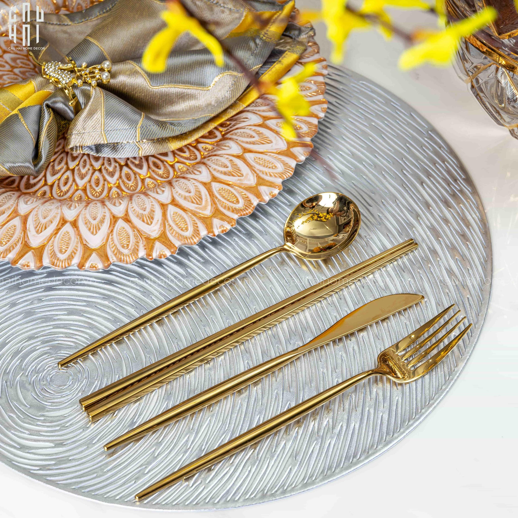 SET DAO NĨA GOLDEN 4PCS - CUTLERY GOLDEN 4PCS - CẬU HAI HOME DECOR