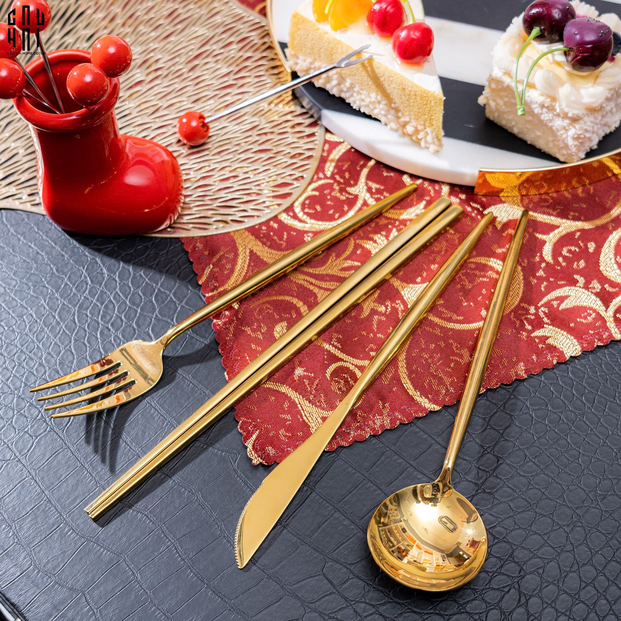 SET DAO NĨA GOLDEN 4PCS - CUTLERY GOLDEN 4PCS - CẬU HAI HOME DECOR