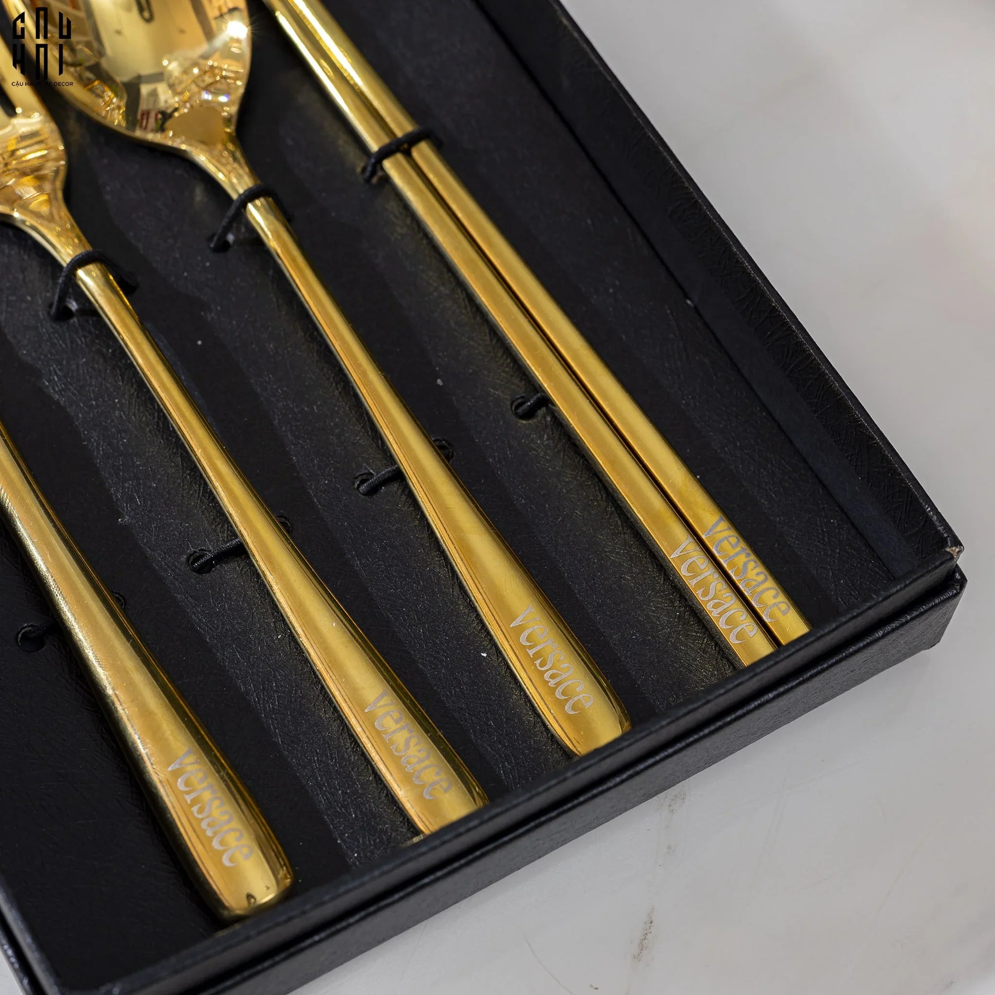 SET DAO NĨA VERSACE - SET CUTLERY VERSACE 4PCS SS25 - CẬU HAI HOME DECOR
